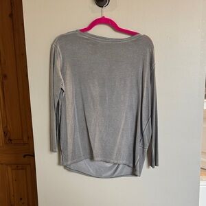 lululemon athletica Women's Long Sleeve Gray Top